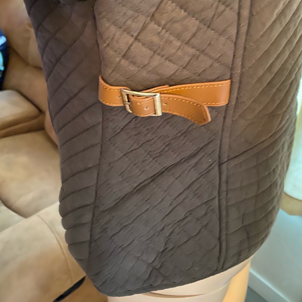 Jacket - Picture 2 of 5